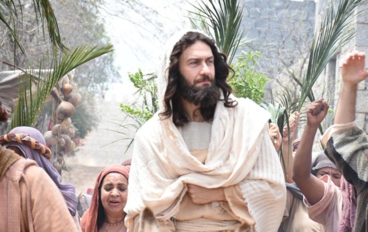 Gabriel Braga Nunes grava cenas como Jesus em Nova Jerusalém 